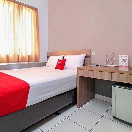 Reddoorz @ Karet Pedurenan 2 Jakarta Eksteriør bilde