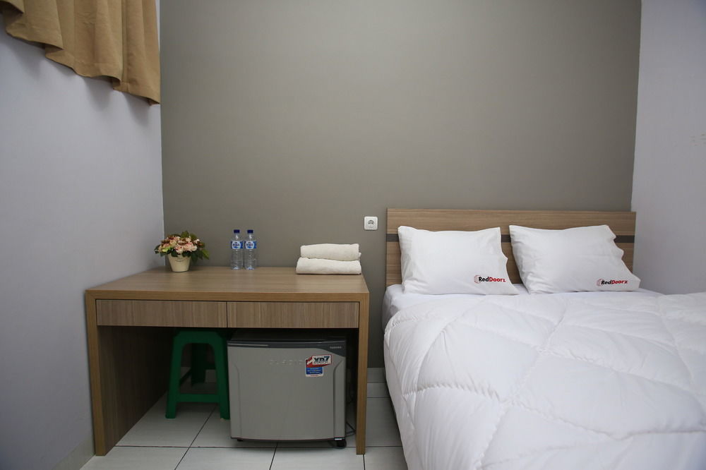 Reddoorz @ Karet Pedurenan 2 Jakarta Eksteriør bilde