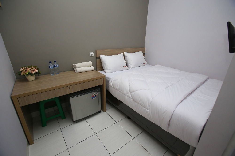 Reddoorz @ Karet Pedurenan 2 Jakarta Eksteriør bilde